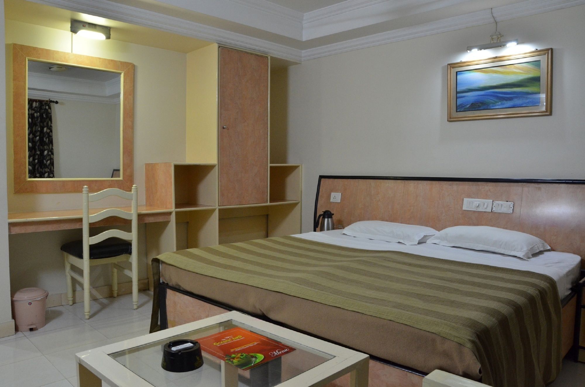Hotel Pushpak Bhubaneswar Bagian luar foto